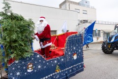 IMG-CON-BABBO-NATALE-IN-TRATTORE-OSPEDALE-DI-IMOLA-20-DIC-2025-mauro-monti-Rizomedia-6769