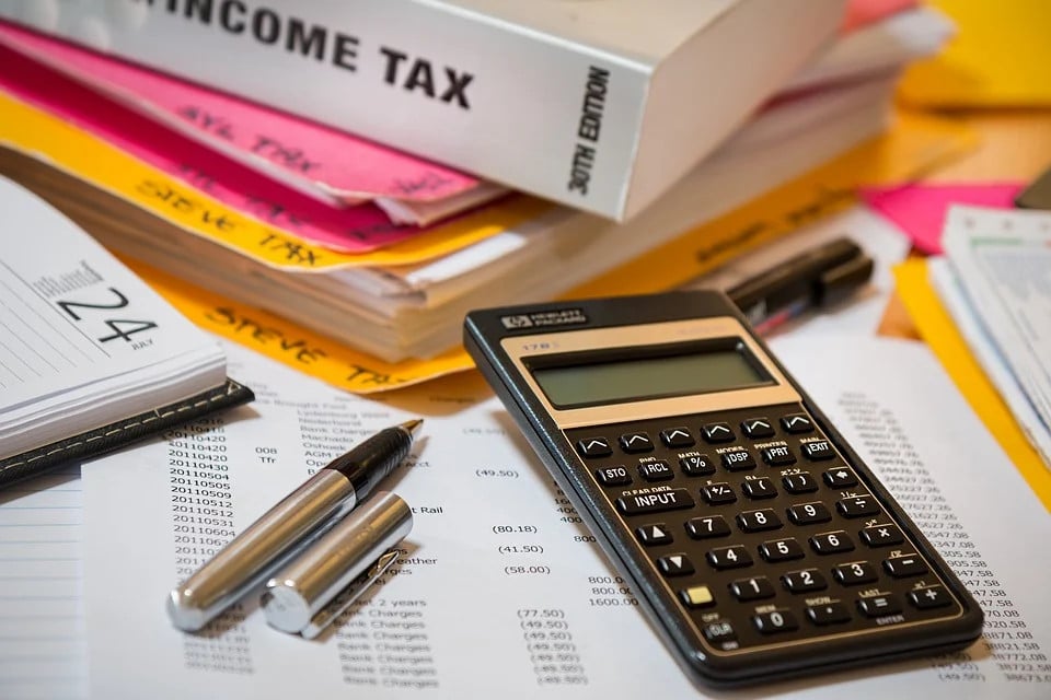 tasse flat tax governo partite iva imprese rimborso iva saldo iva