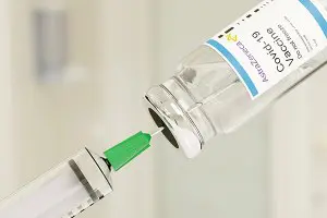 Vaccinazioni: serve un cambio di passo per sostenere la ripresa