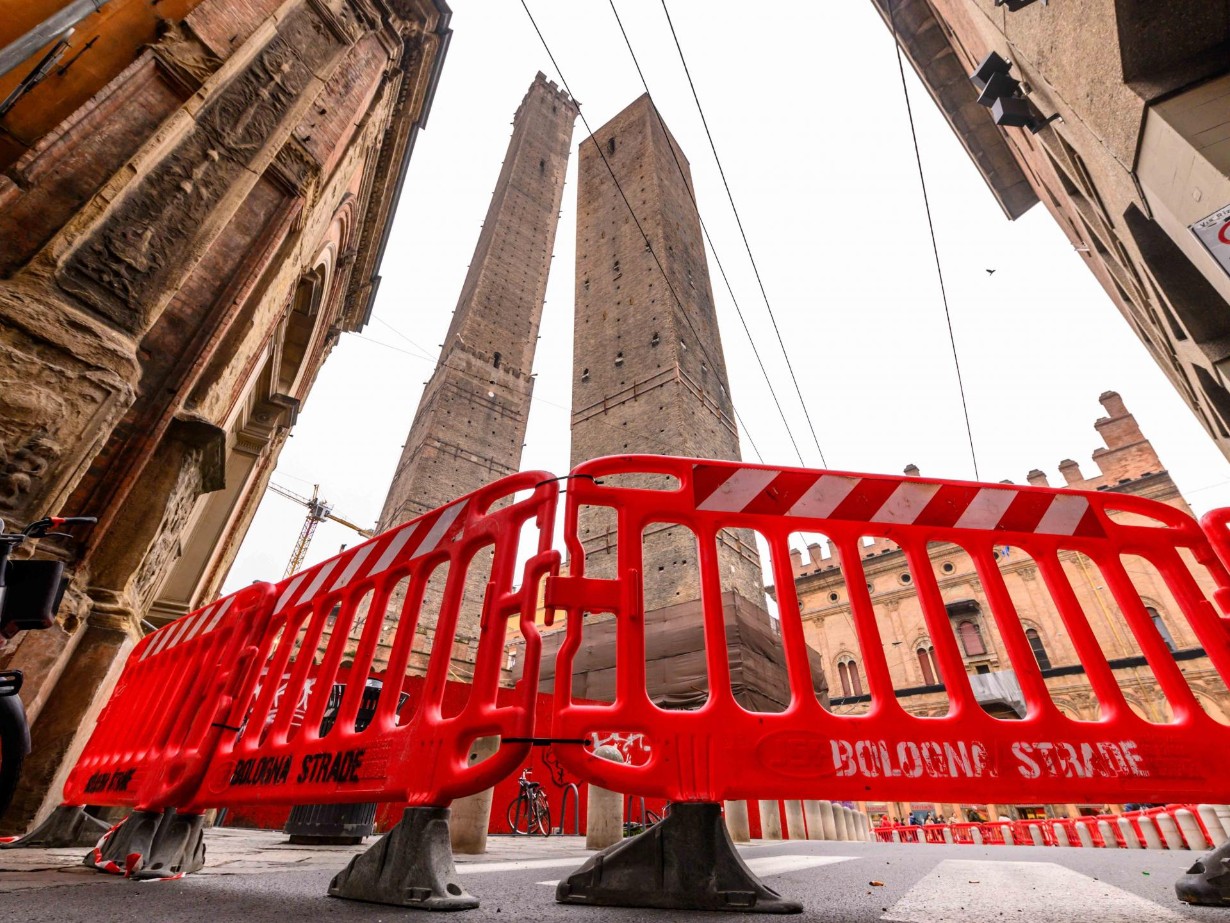 lavori torre garisenda bologna piano di protezione civile evacuazione